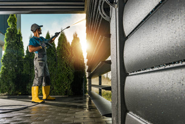 Professional Pressure Washing in Harrisburg, IL